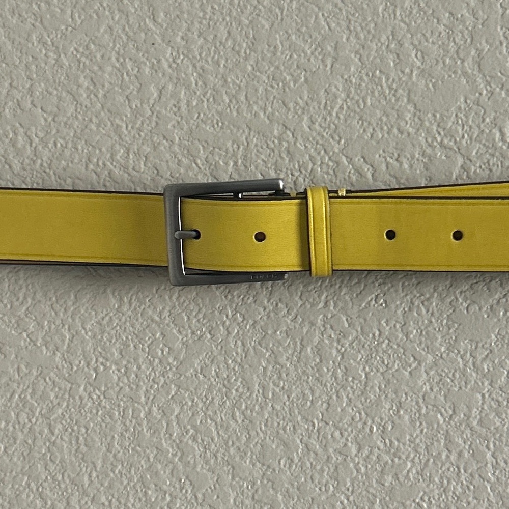 Coach Men's Lemon Yellow Leather Belt with Brushed Metal Buckle size 40 D5 - Picture 8 of 8